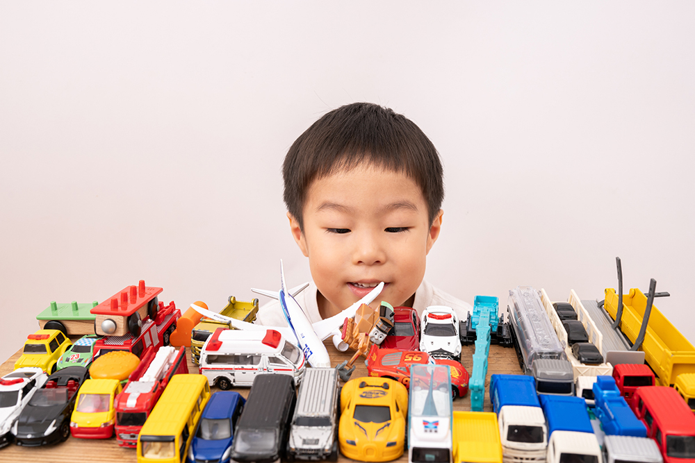 トミカとは？ミニカーの特徴と買取市場での位置づけ
